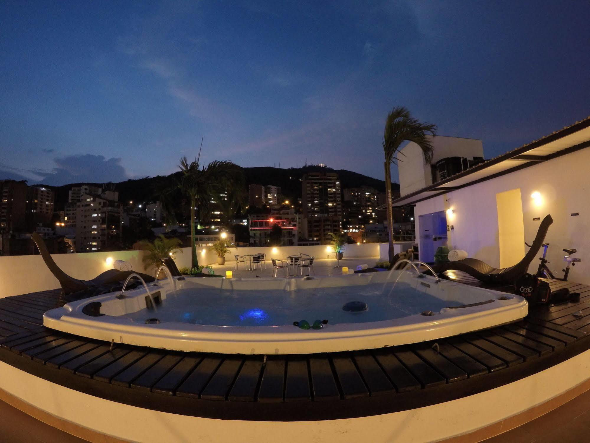 Aqua Granada Hotel Cali Exterior foto