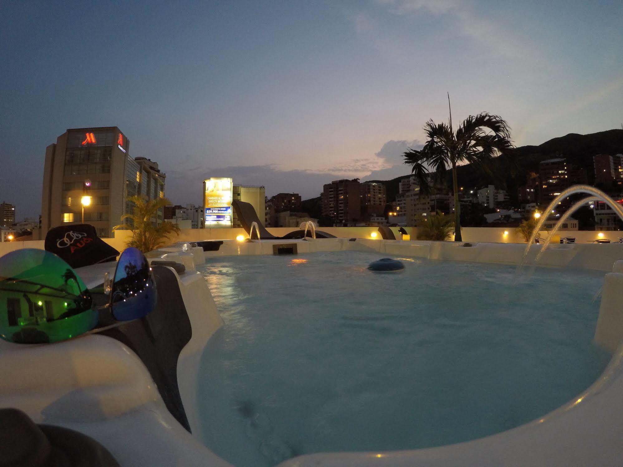 Aqua Granada Hotel Cali Exterior foto